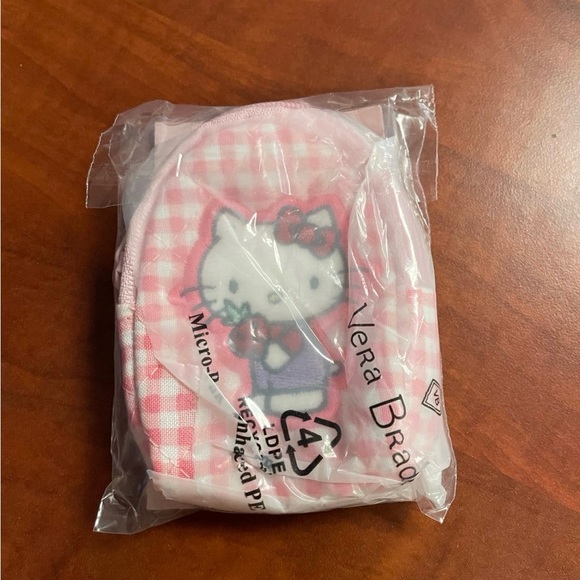 Hello Kitty Limited Edition Mini Backpack Bag Charm - Picture 5 of 6